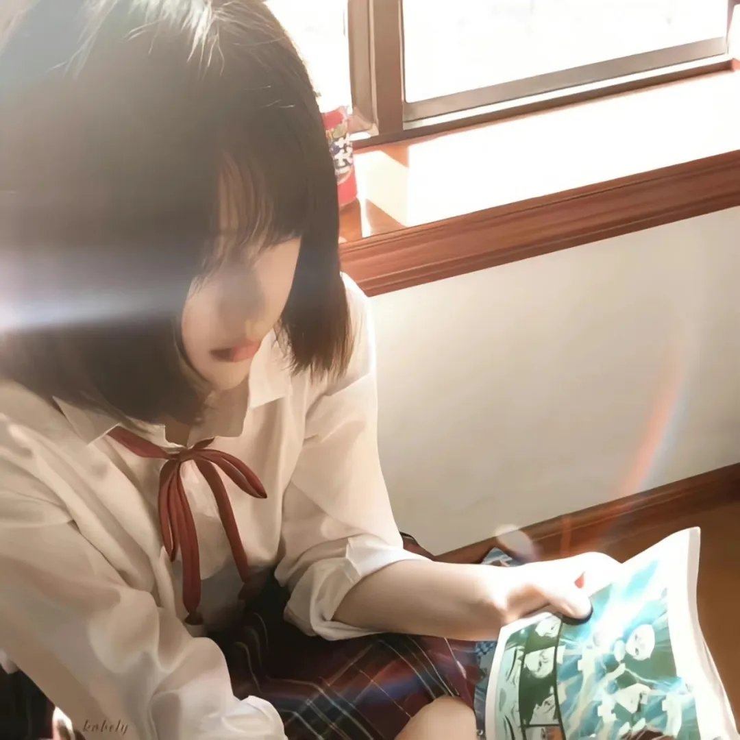 相拥于烟火尽头